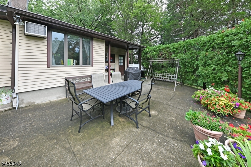 393 Gregory Rd Property Photo 24