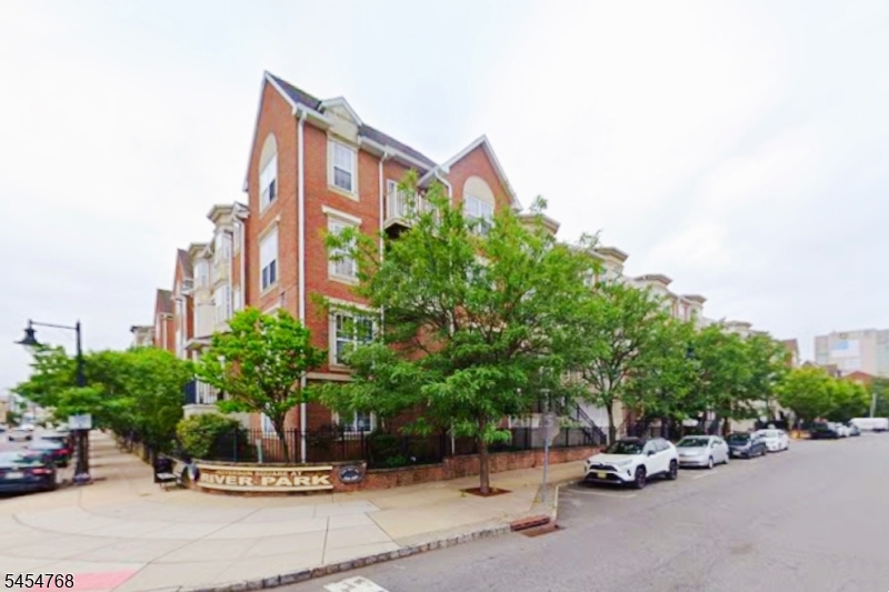 200 Dey St 258 Property Photo 1