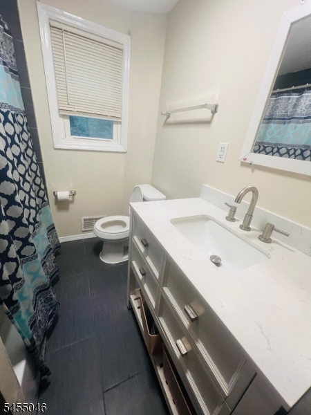 925 Sterling Steet Property Photo 6