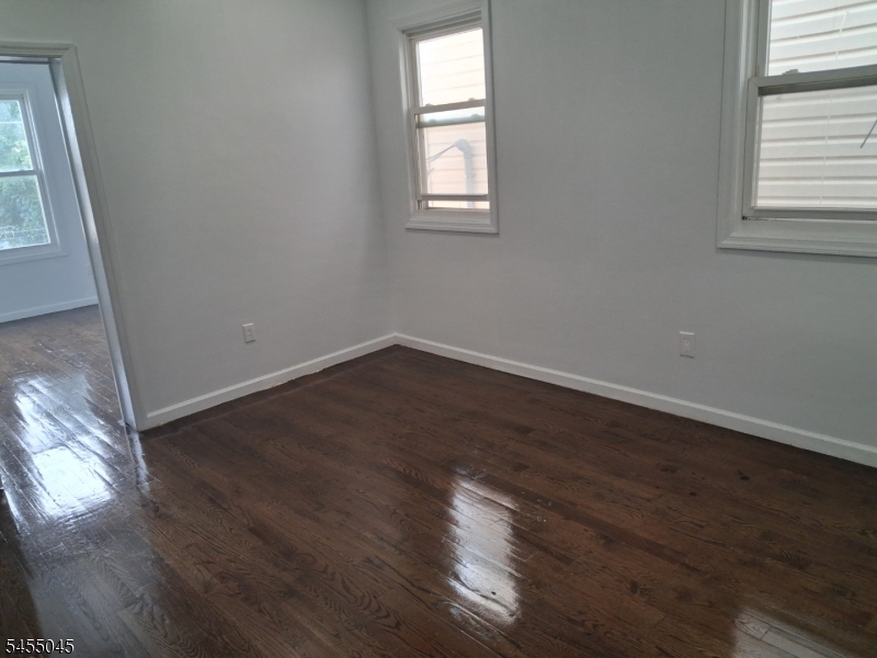 80 Beverly St Property Photo 5