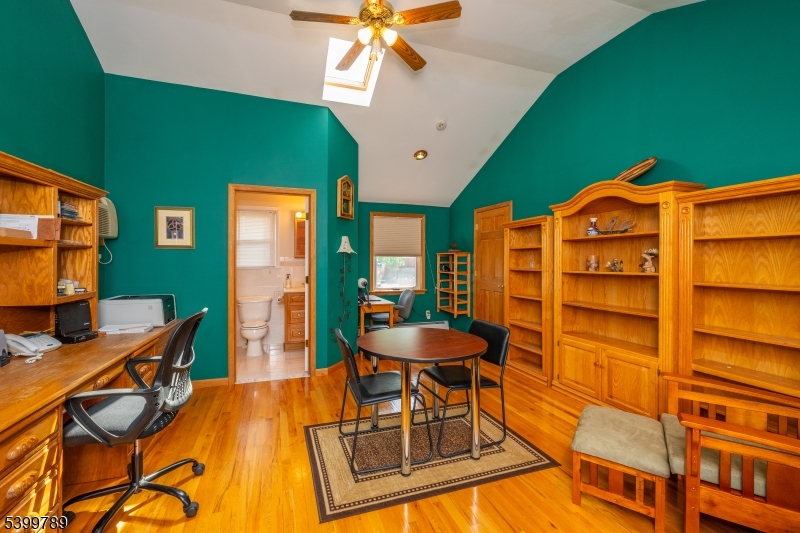 7 Oswego Ave Property Photo 10