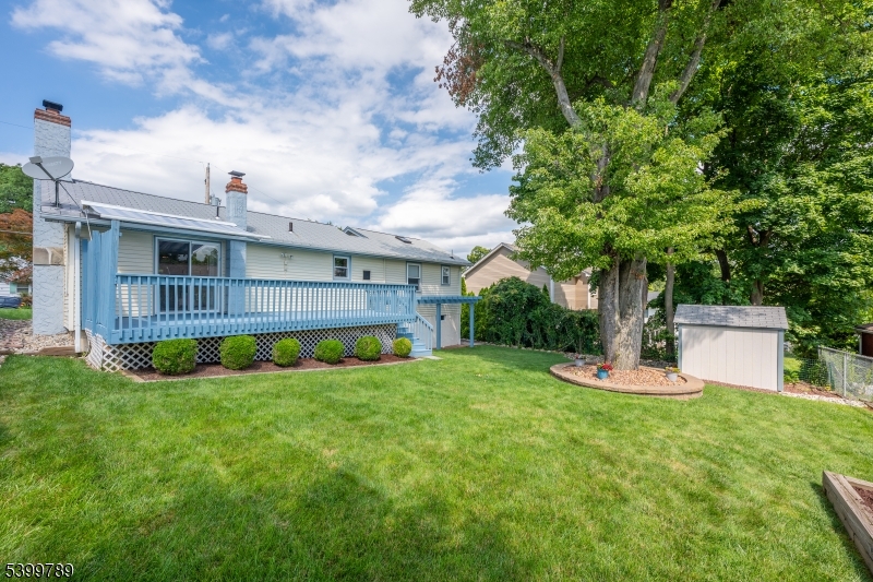 7 Oswego Ave Property Photo 14