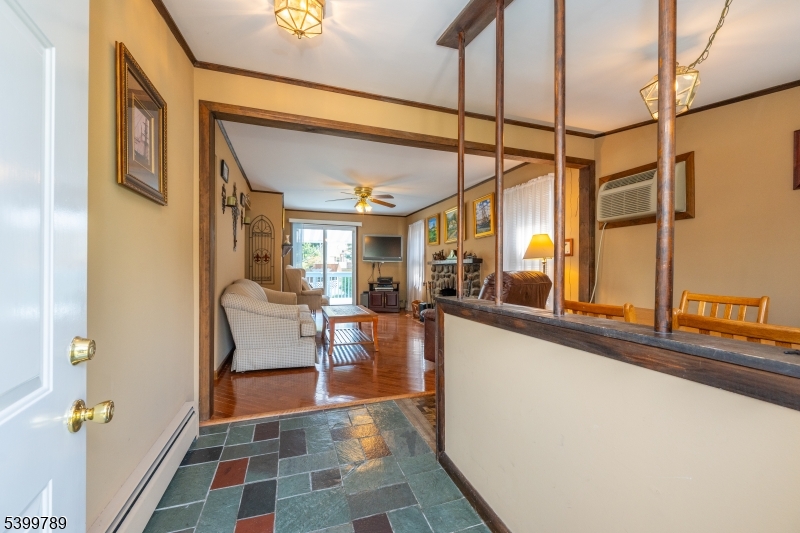 7 Oswego Ave Property Photo 16