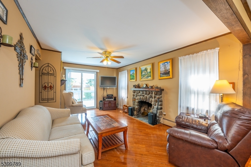 7 Oswego Ave Property Photo 17