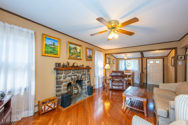 7 Oswego Ave Property Photo 19