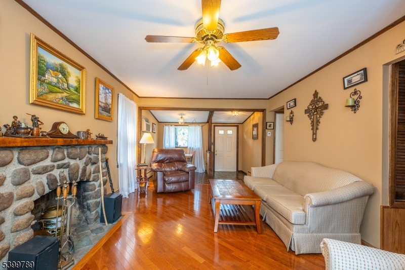 7 Oswego Ave Property Photo 20
