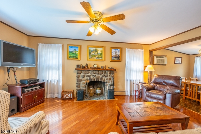 7 Oswego Ave Property Photo 21
