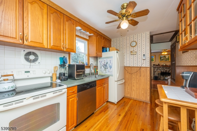 7 Oswego Ave Property Photo 24
