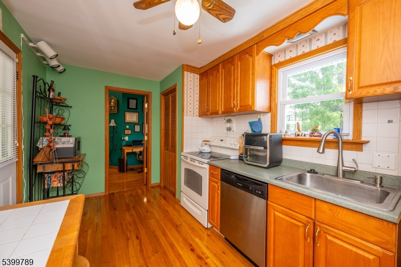 7 Oswego Ave Property Photo 26