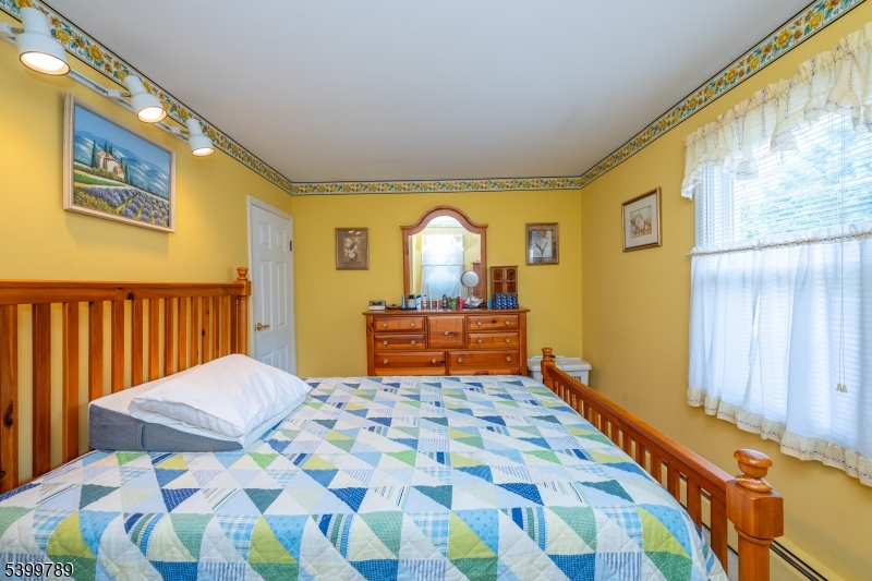 7 Oswego Ave Property Photo 30