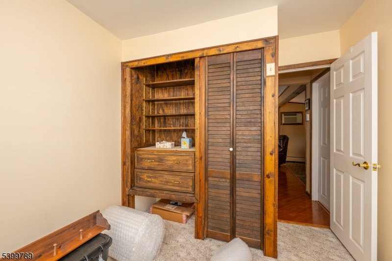 7 Oswego Ave Property Photo 32