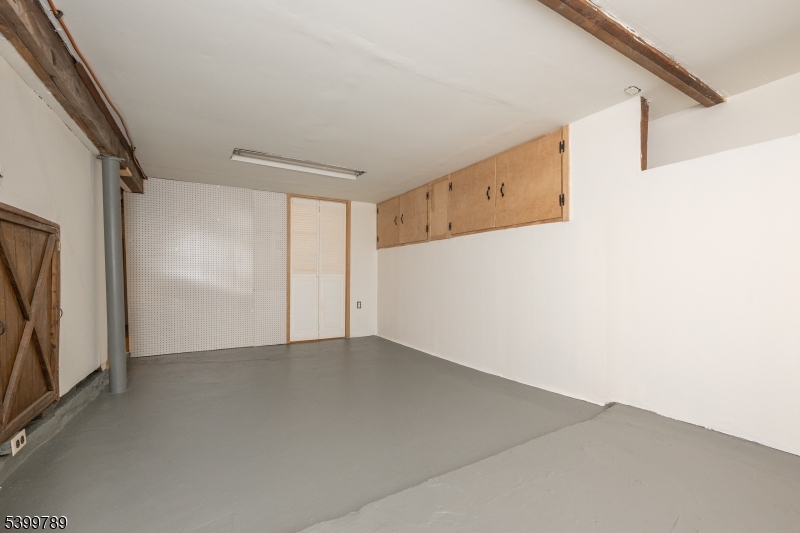 7 Oswego Ave Property Photo 33