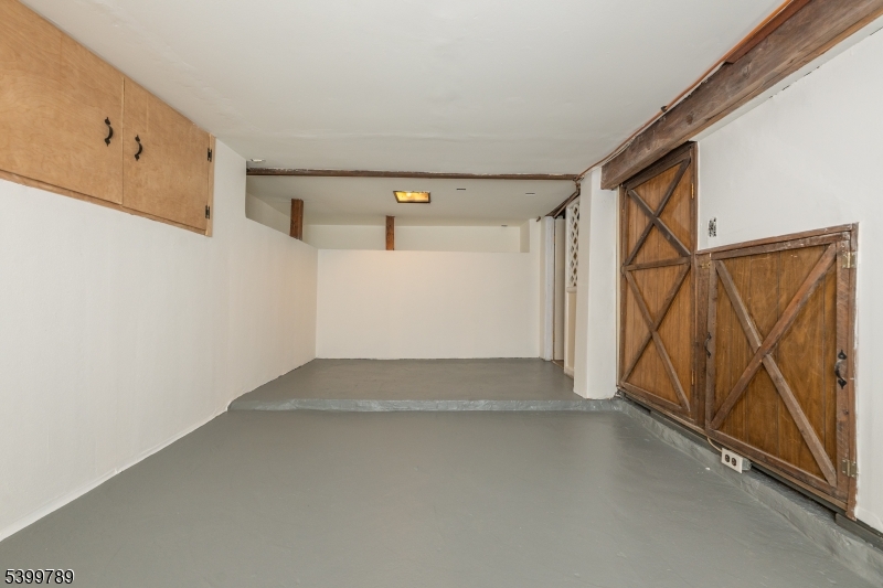 7 Oswego Ave Property Photo 34