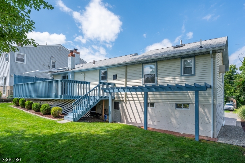7 Oswego Ave Property Photo 38
