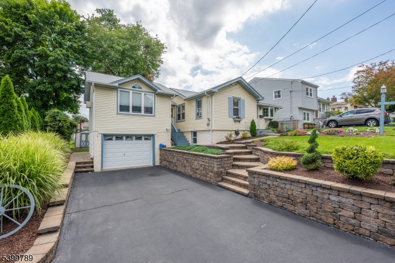 7 Oswego Ave Property Photo 44