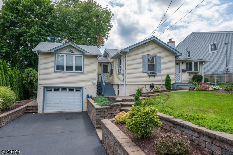7 Oswego Ave Property Photo 46