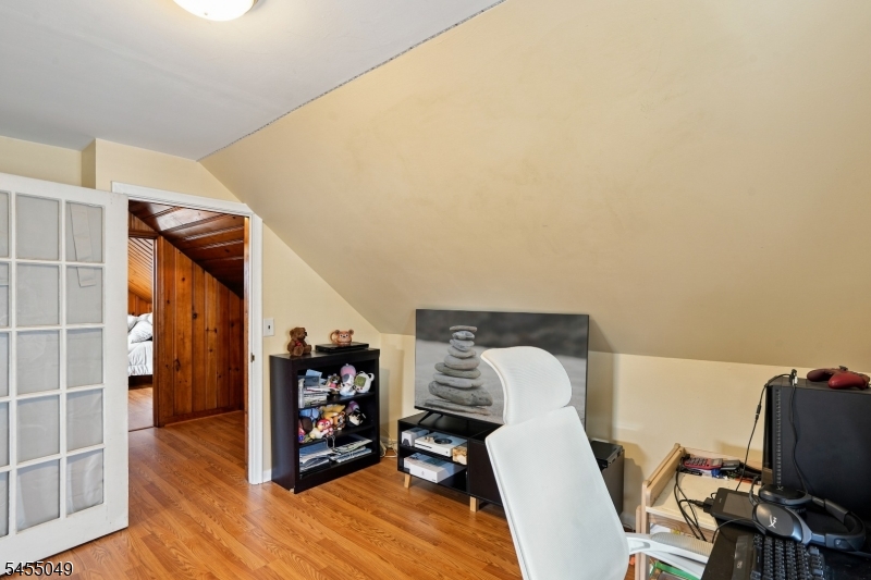 74 Starmond Ave Property Photo 14