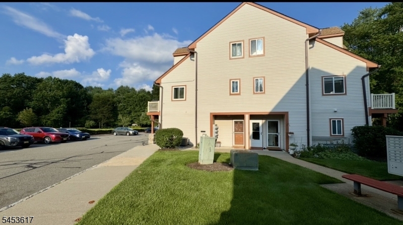 64 Woods Edge Dr 64 Property Photo 1