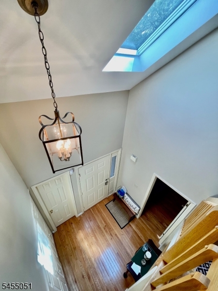 2 Hawthorne Pl Property Photo 7