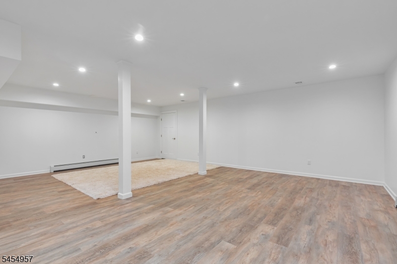 11 Leighton Ave Property Photo 23