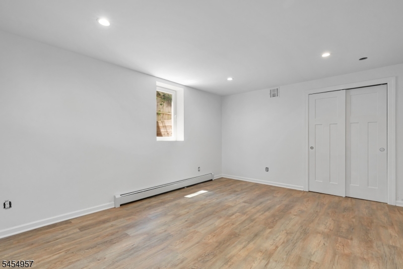 11 Leighton Ave Property Photo 29