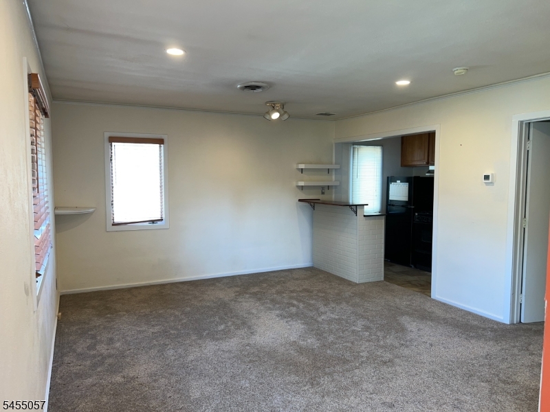 366 N Harrison St Property Photo 3