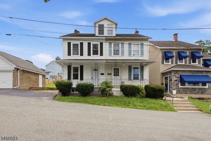 34 N Prospect St Property Photo 5
