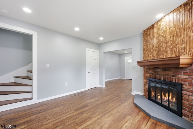 34 N Prospect St Property Photo 11