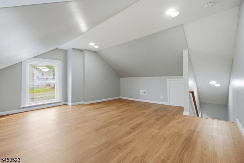 34 N Prospect St Property Photo 29