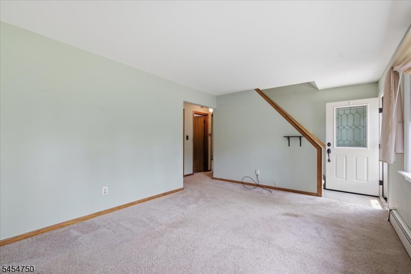 17 W Main St Property Photo 9
