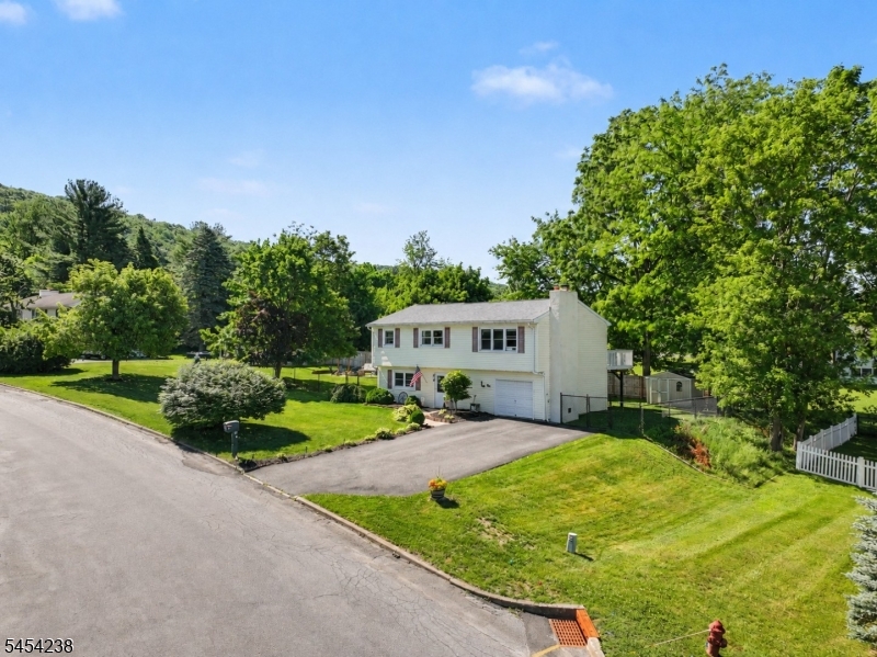 14 Bettino Dr Property Photo 1