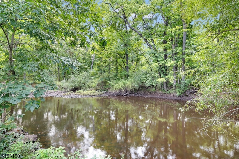 200 River Rd Property Photo 33