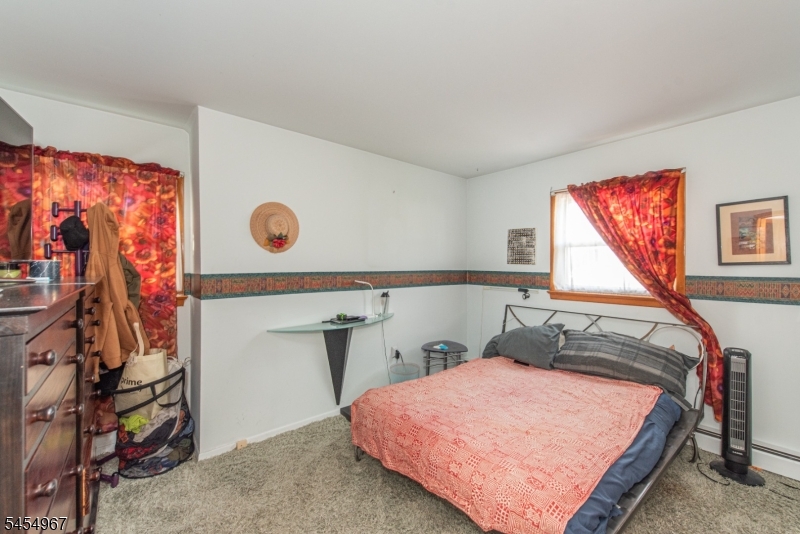 48 Whitaker Ave 2 Property Photo 9