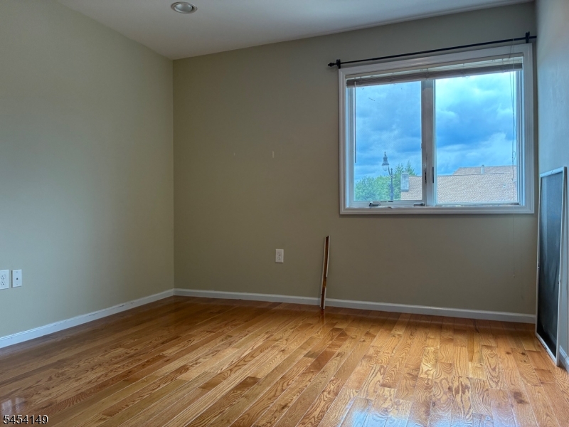 468 Washington Ave Property Photo 11