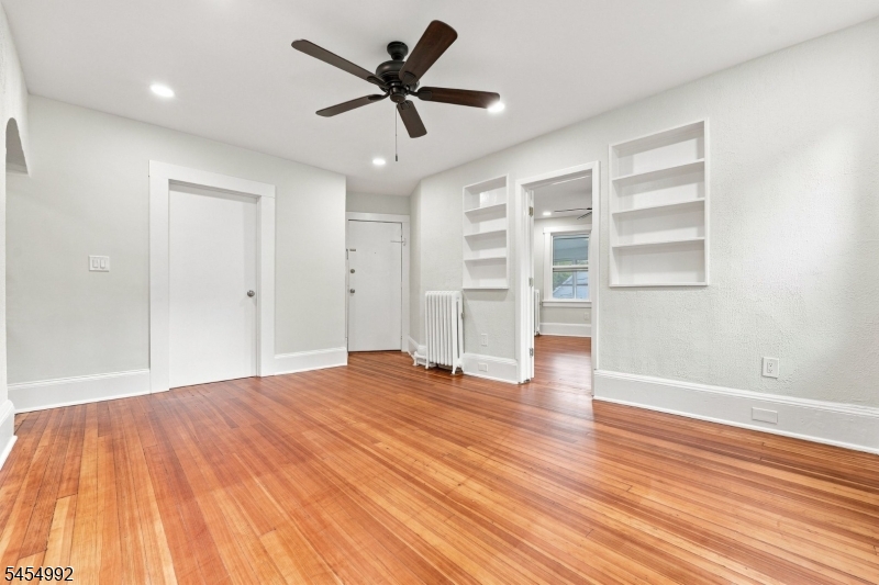 36 Whitfield St Property Photo 7