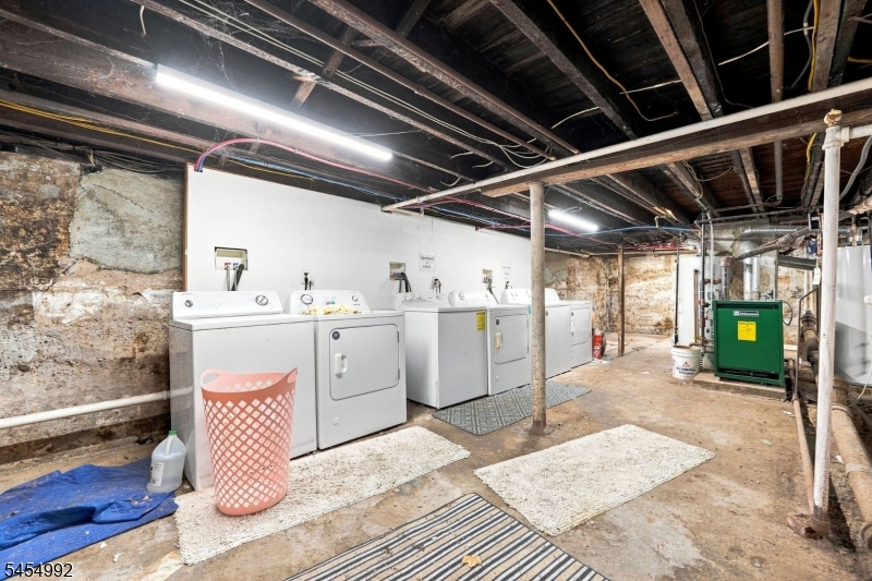 36 Whitfield St Property Photo 15
