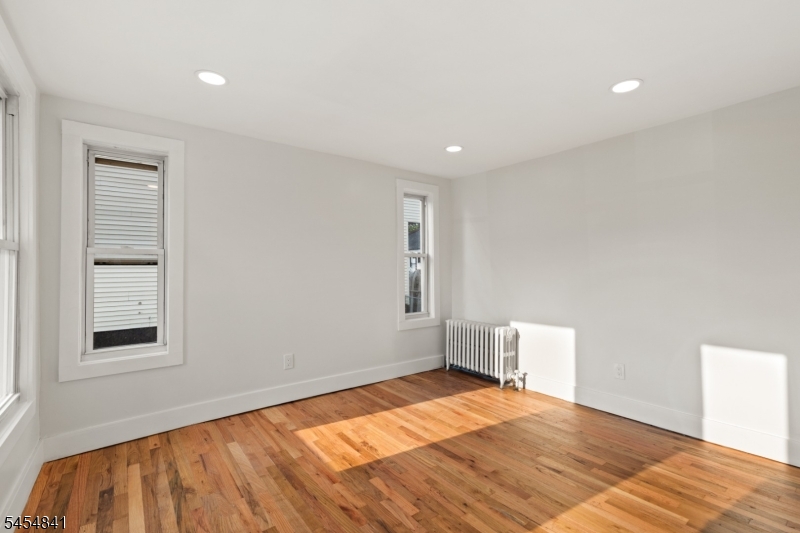 180 Cutter Ave Property Photo 18