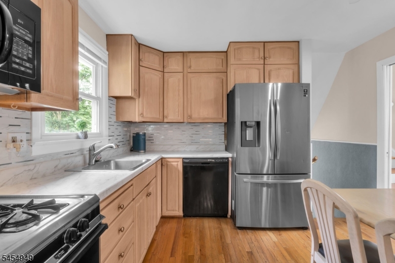 12 Brook Pl Property Photo 15