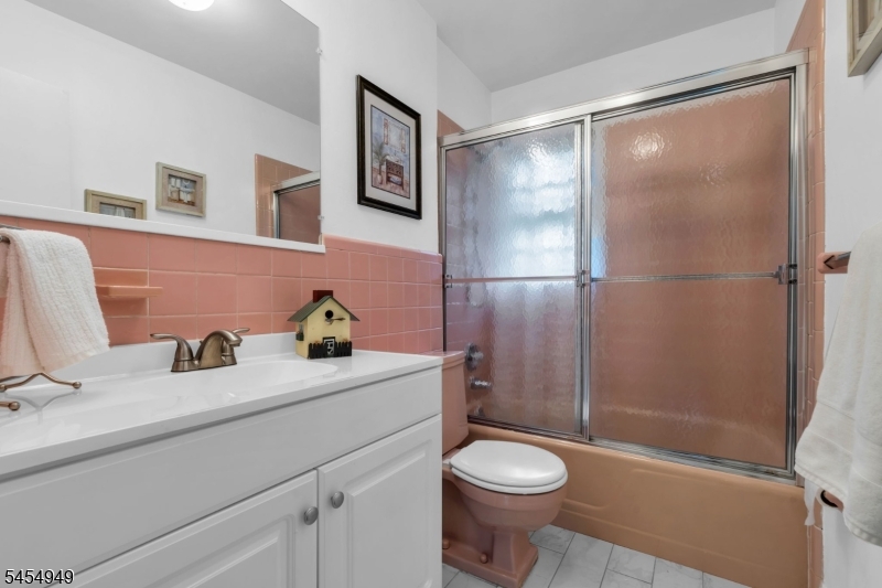 12 Brook Pl Property Photo 27