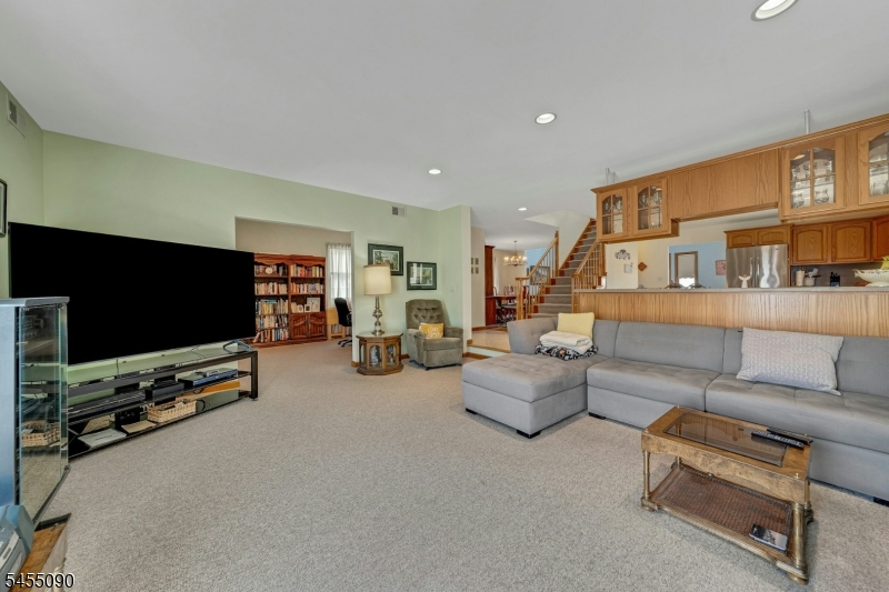 214 Van Buren St 2 Property Photo 16