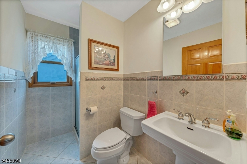 214 Van Buren St 2 Property Photo 18