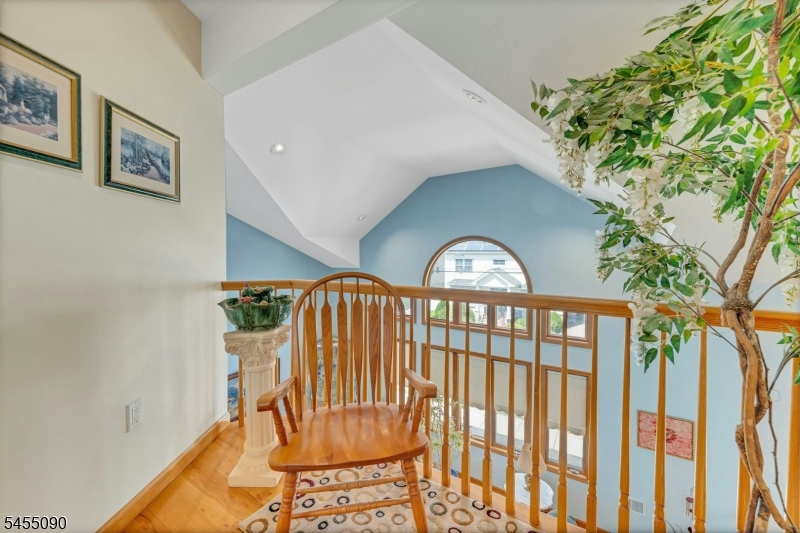 214 Van Buren St 2 Property Photo 20
