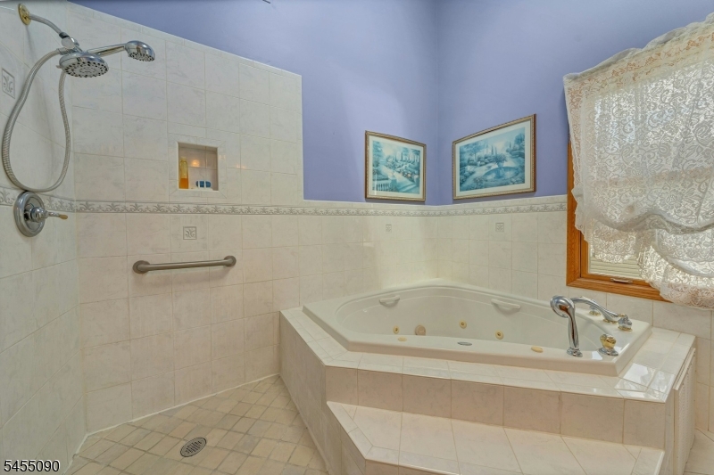 214 Van Buren St 2 Property Photo 26