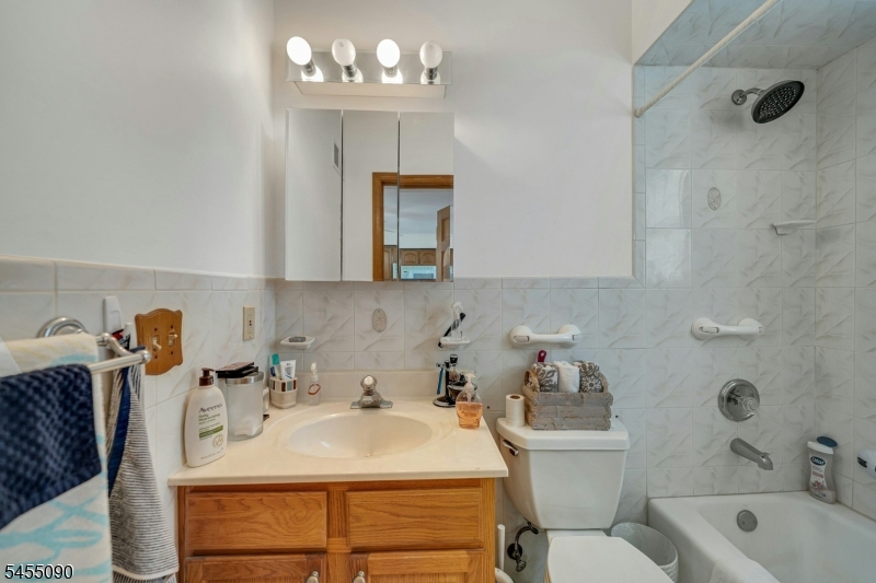214 Van Buren St 2 Property Photo 39