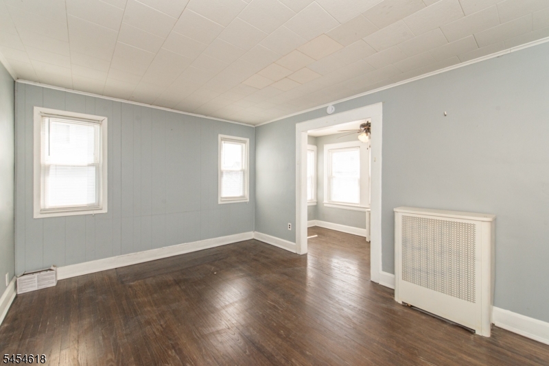 86 Tappan Ave Property Photo 8