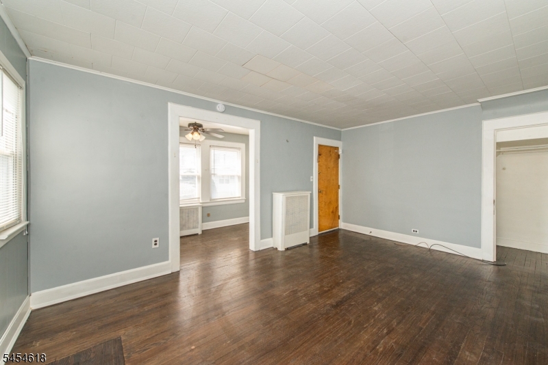 86 Tappan Ave Property Photo 9
