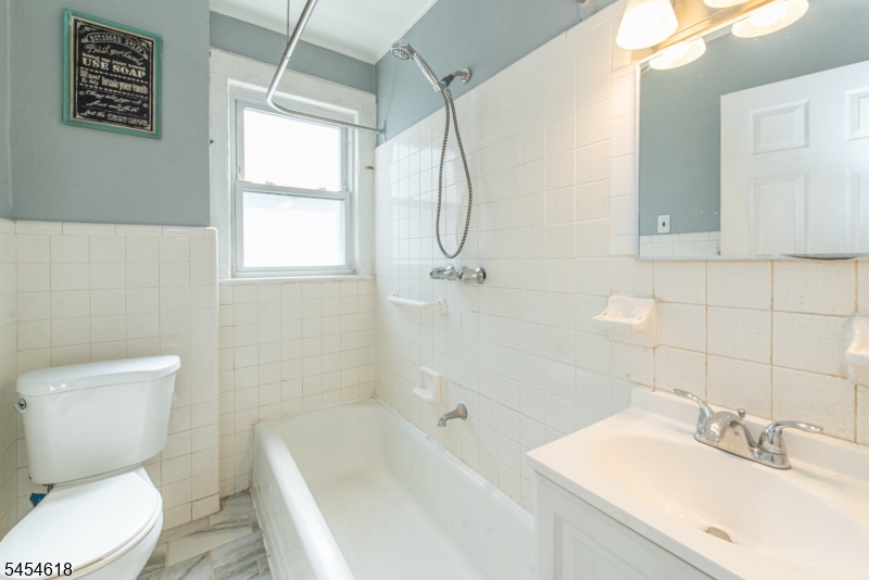 86 Tappan Ave Property Photo 17