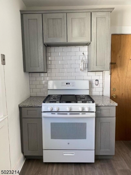 86 Tappan Ave Property Photo 22