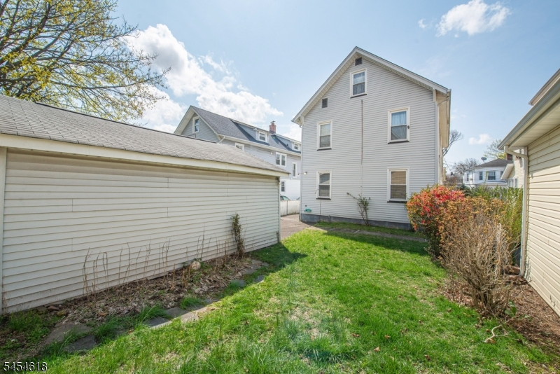 86 Tappan Ave Property Photo 36