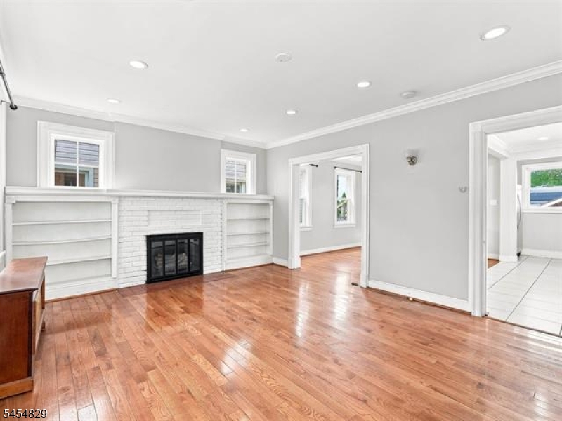 22 Prospect St Property Photo 6
